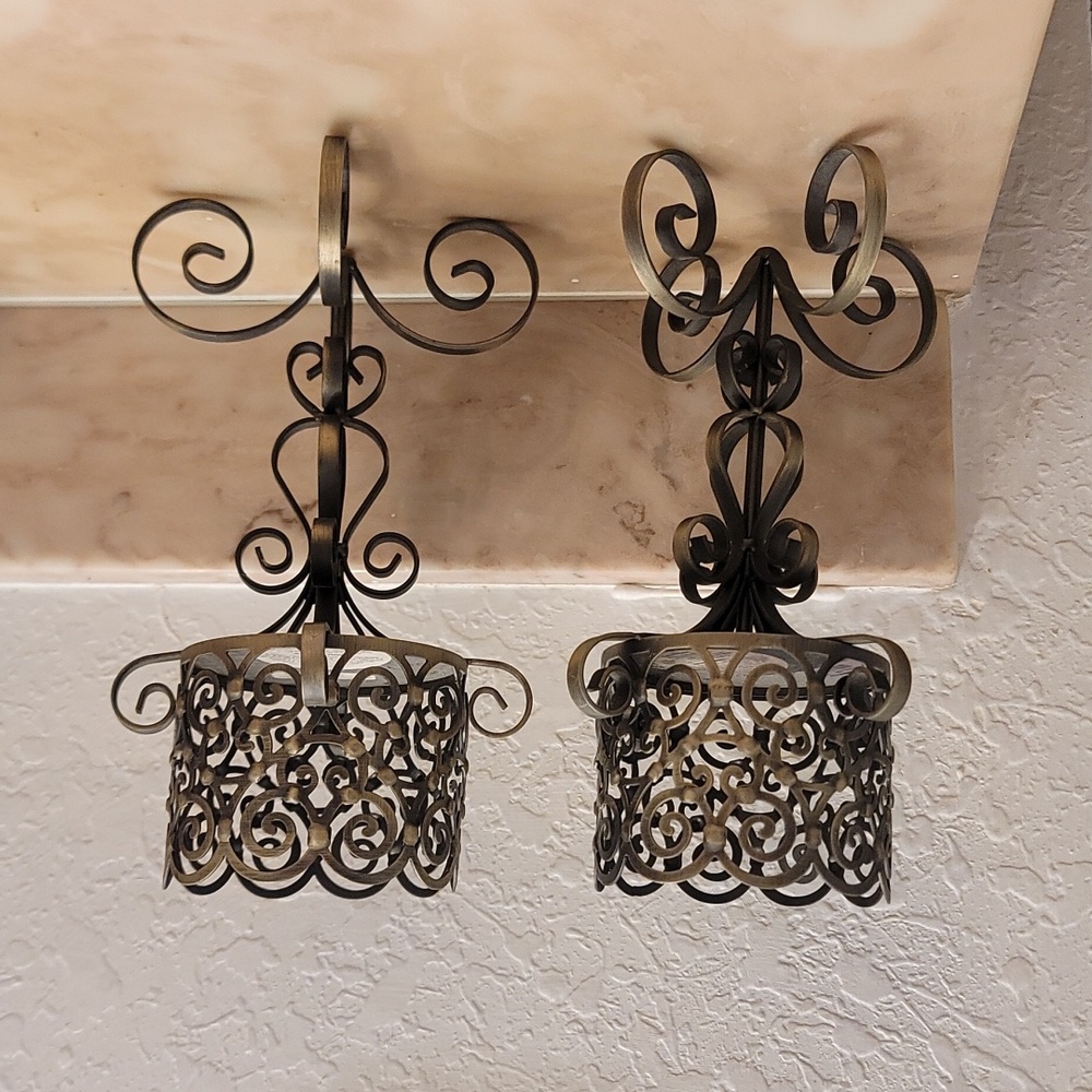 BATH & BODYWORKS BRONZE METAL CANDLE HOLDERS 2PIECE (Rare)